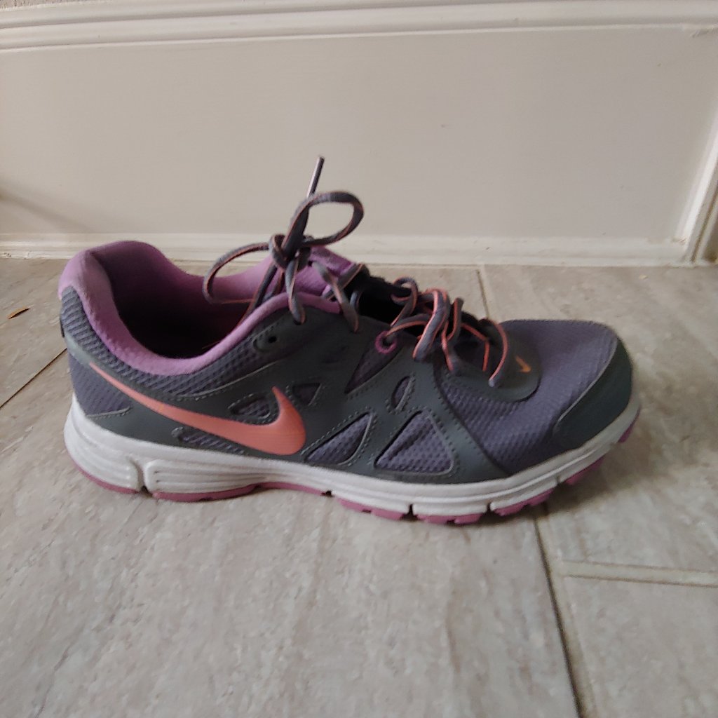 Nike Revolution 2 Womens Running Shoes Sz 10